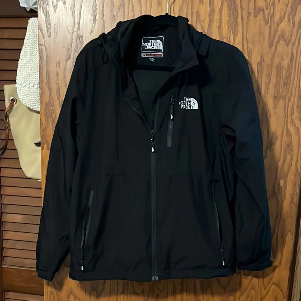 North Face - Wind/Rain Repellant Jacket (lightweight) - Picture 1 of 5